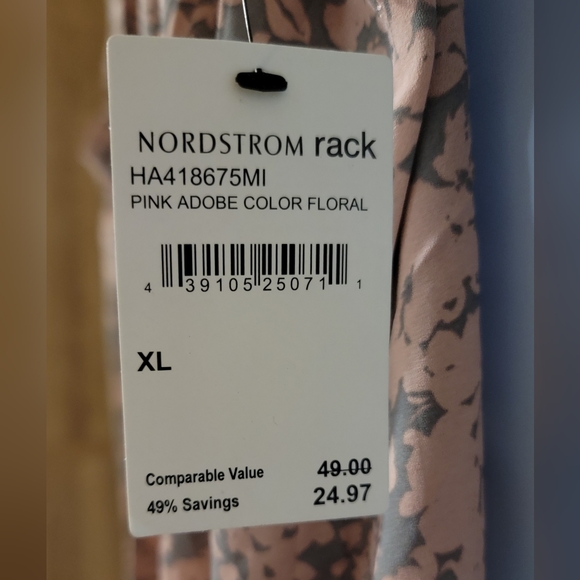 Light pink & gray Halogen blouse - Picture 4 of 5